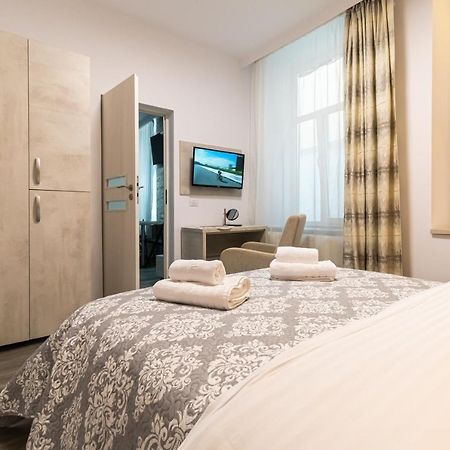 Okbrasov - Apartment & Studio In The Heart Of Old Town, Moments Away From The Black Church Kültér fotó